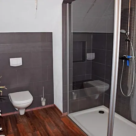 Apartment Mit Balkon In