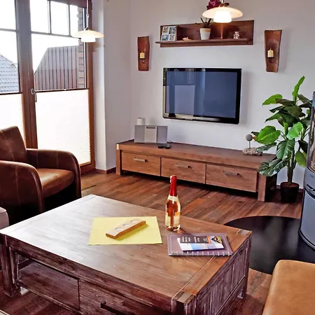 Apartment Mit Balkon In *
